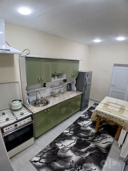Chorsu qoratoshda 2 xonali kvartira ijaraga beriladi
