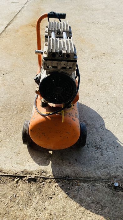 Срочна компрессор сатылады