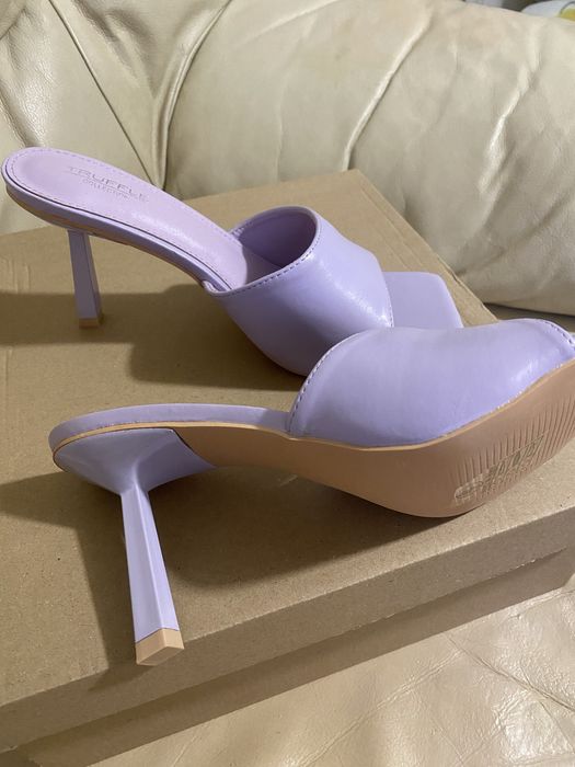 Дамски чехли на ток