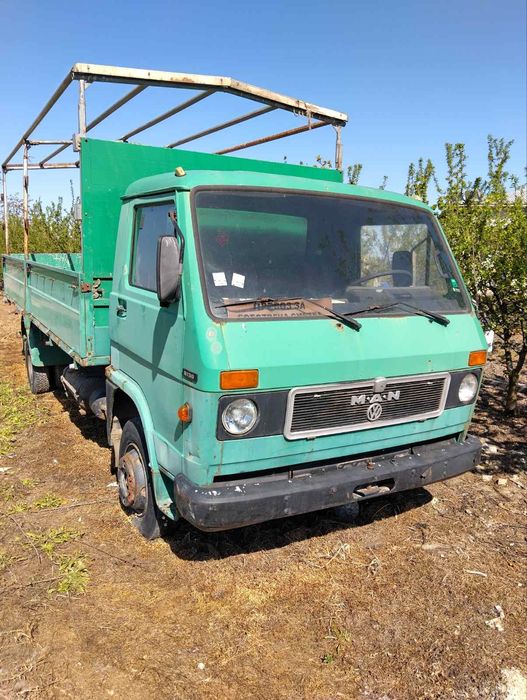 Продам камион за части.