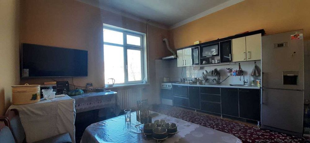 Qoqon shaxar Ayraport xududi Kotedj Xovli sotiladi