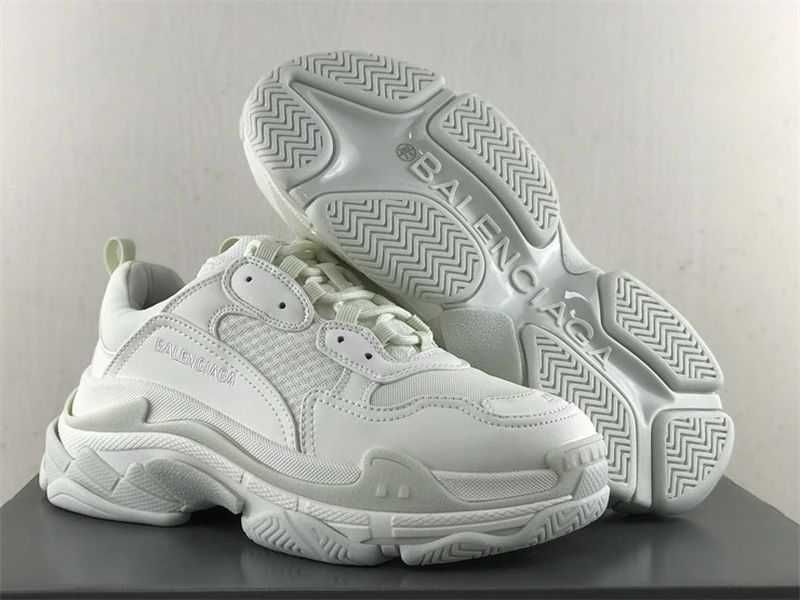 Balenciaga Triple S - Cream/White/Dark Grey