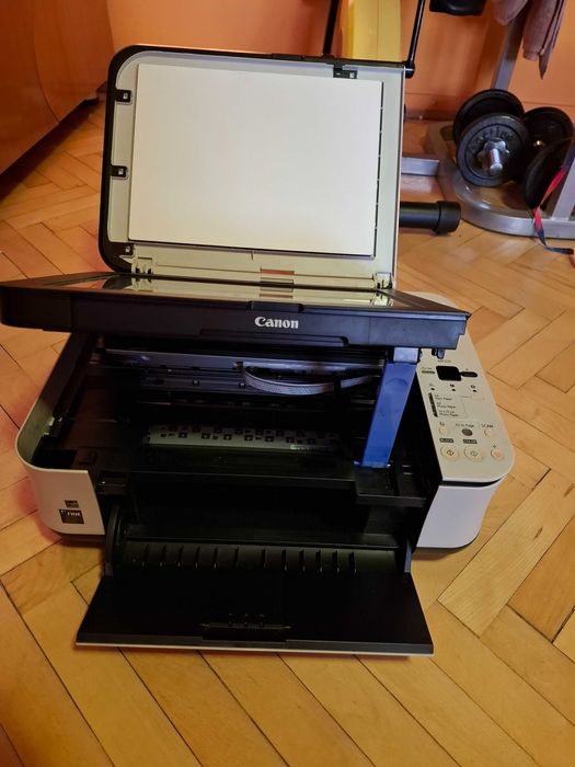 Imprimanta Canon Pixma MP250 multifunctionala cu scanner