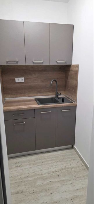 Дава се под наем Офис в Пловдив, Сточна гара - 302 кв.м за 1994.61 € - Снимка #11