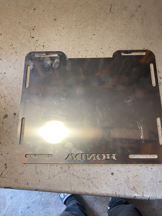 Табела за номер на мотоциклет “Honda”