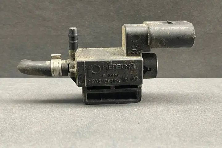 Supapa control agent frigorific 037 906 238 C Audi A5 2009