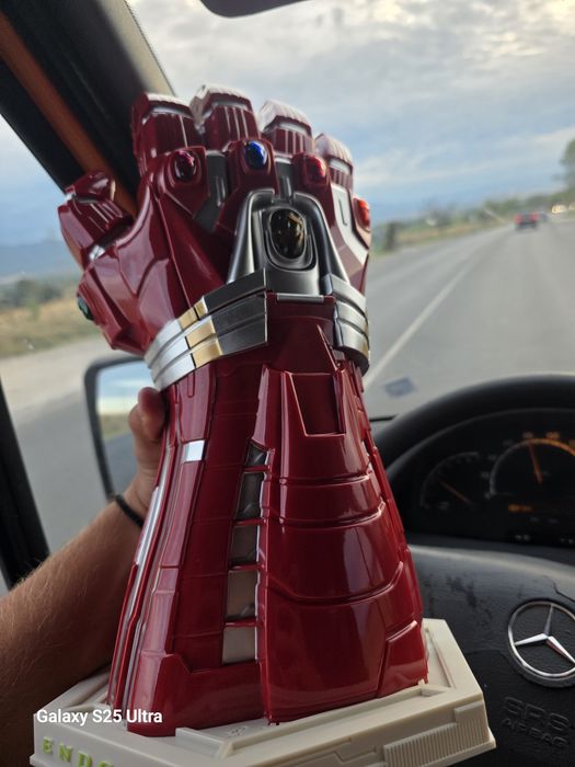 Marvel END GAME Ръкавица и Реактор