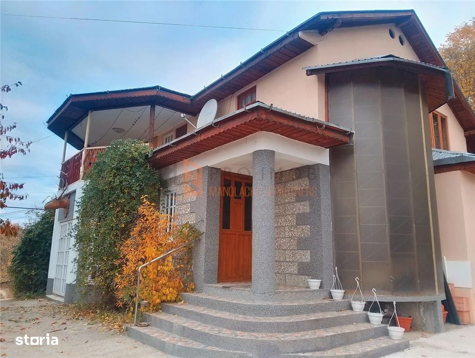 Casa tip P+M zona Berca