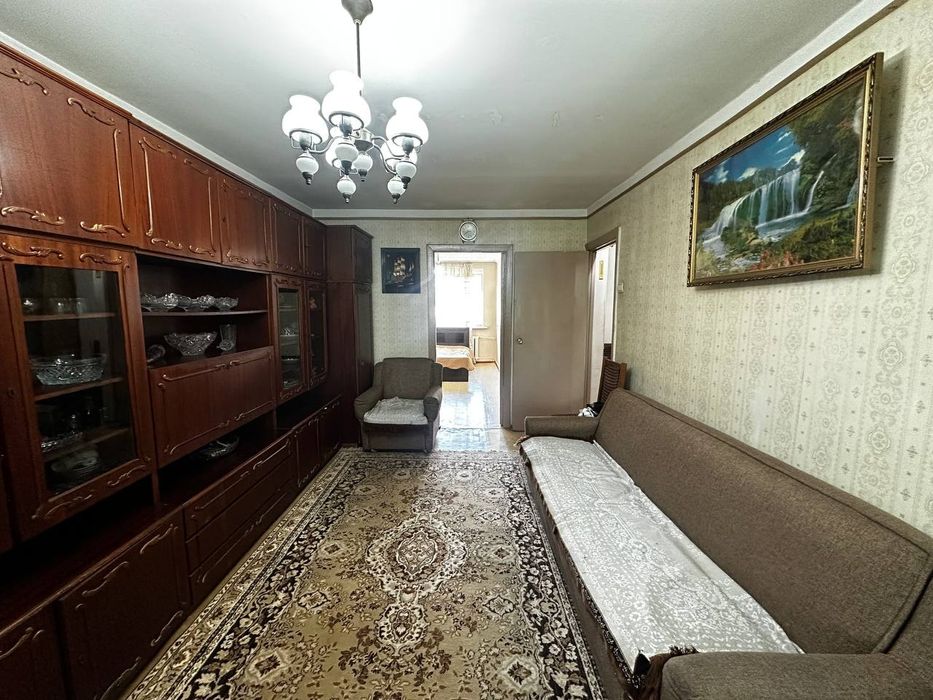 Продаётся квартира Чиланзар 23 квартал 2/5/5 кирпич