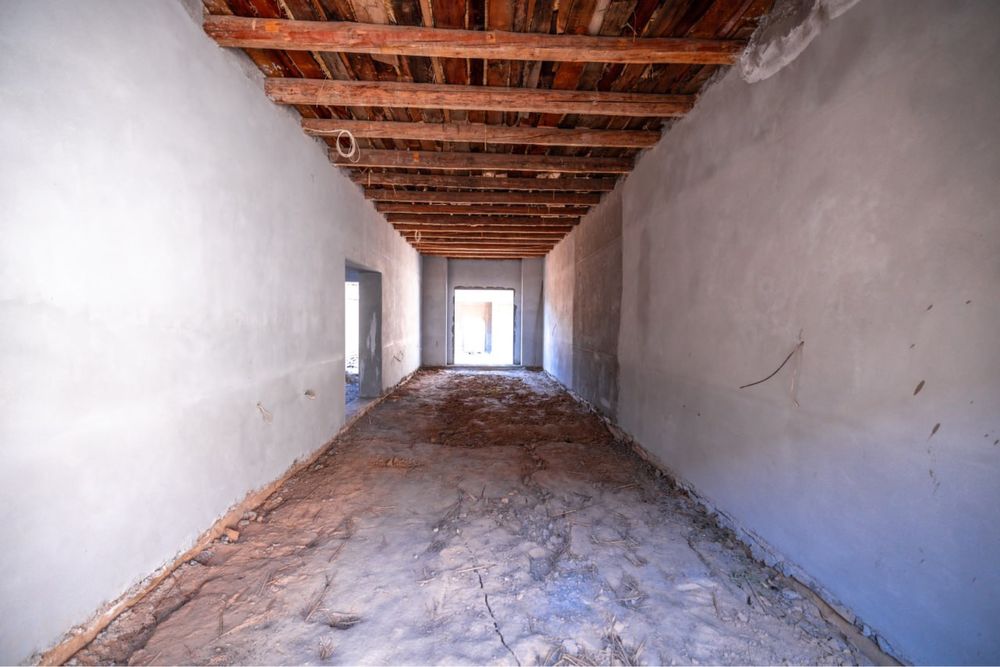 Участок (Назарбек), коробка