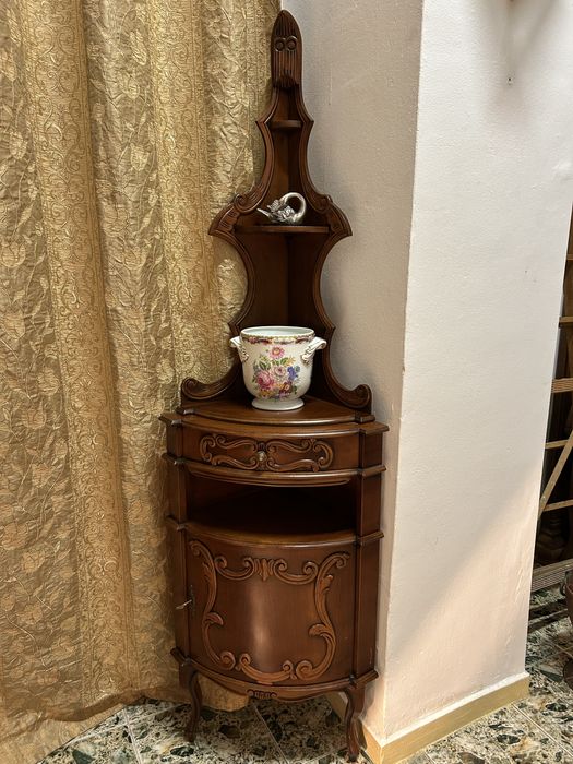 Colțar cu etajeră lemn de nuc