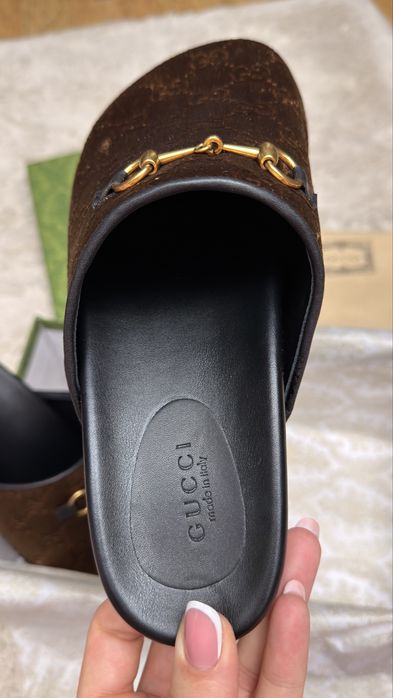 Saboti Gucci din catifea marimea 38 ( potriviti pt 37) noi in cutie