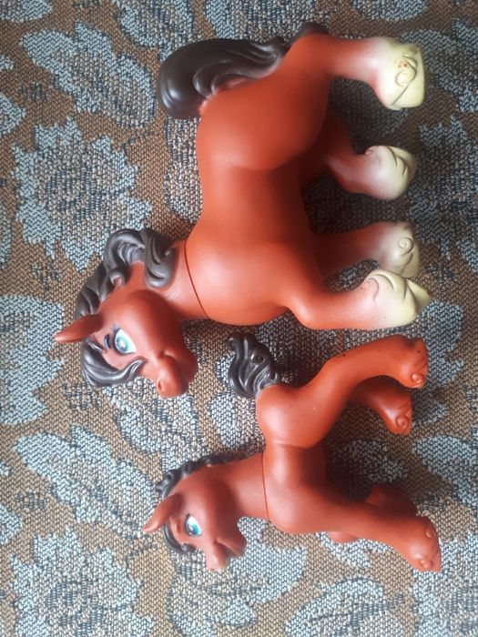 Игрушечные Лошадь с жеребенком