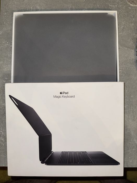 Magic Keyboard pentru Ipad Pro M4 13 inch, international