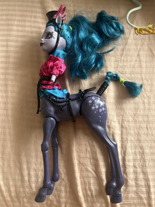 кукла монстр хай авеа троттер