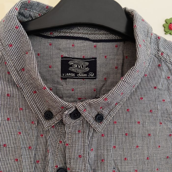 Мъжка риза сиво с червено