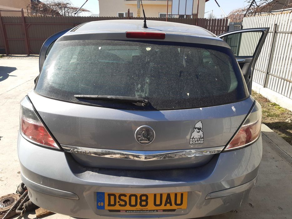 Haion / Tripla dreapta OPEL ASTRA H HATCHBACK facelift culoare Z4AU