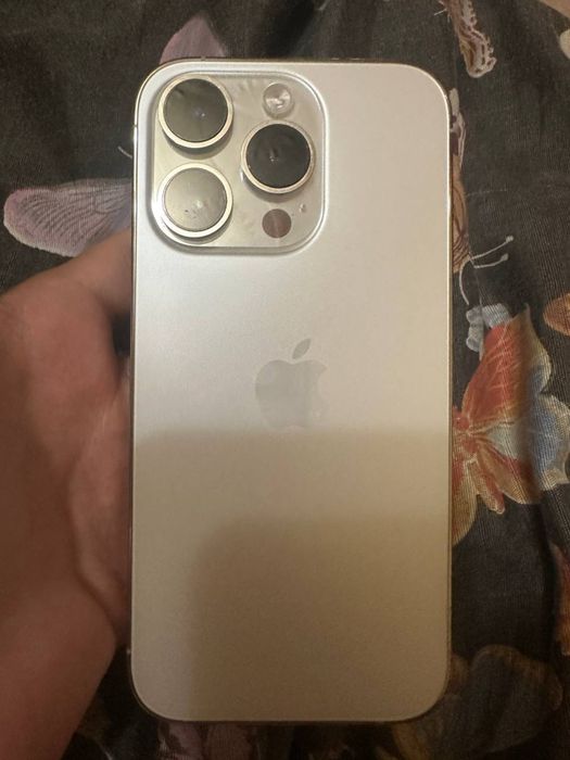 IPhone 14 pro silver