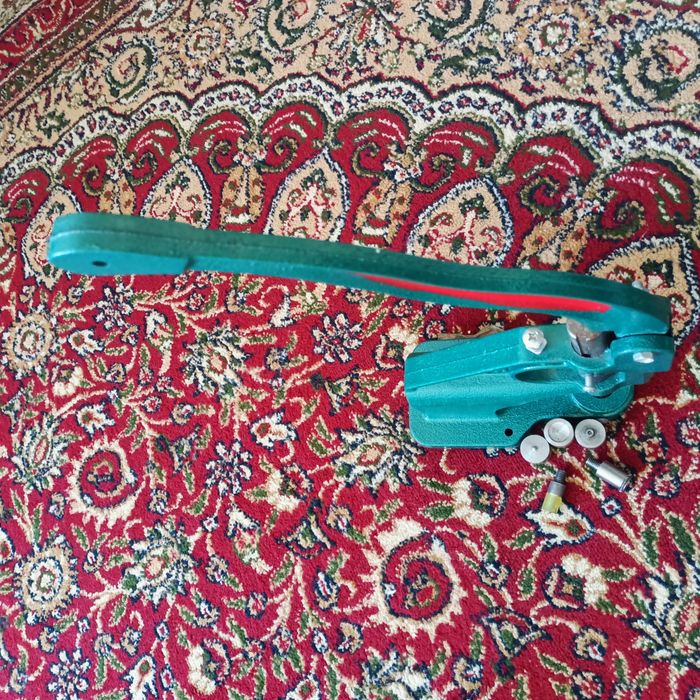 Станок пресс для кнопок и люберсов