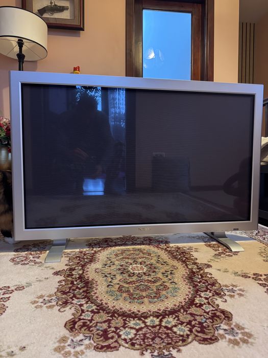 Televizor diagonala de 108 cm