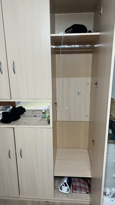 Продам Шкаф срочно