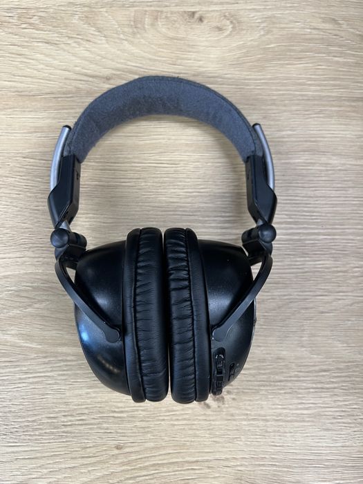 Продаю Bluetooth наушники Sony DR-BT50