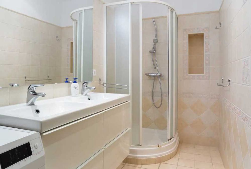 Дава се под наем Тристаен апартамент в Пловдив, Христо Смирненски - 87 кв.м за 255 € - Снимка #5