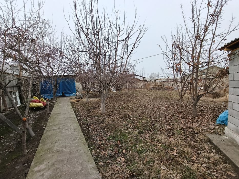 Quruq yer sotiladi. Qumtepa krug yaqinida