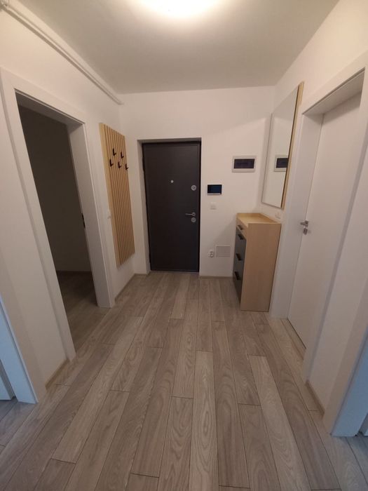 Inchiriez apartament 2 camere maurer residence