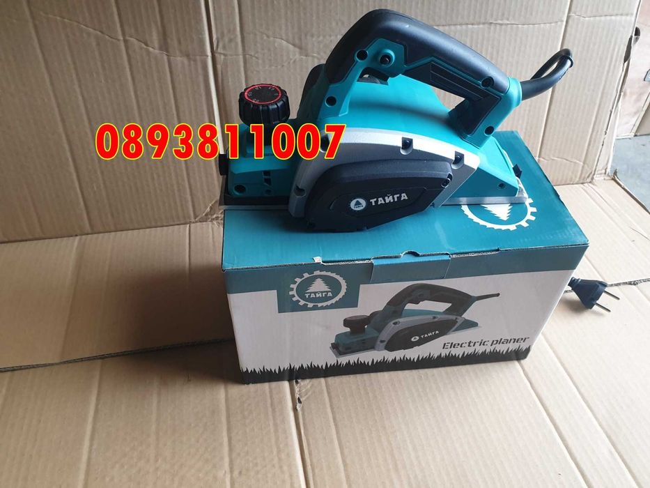 ново Руско Електрическо ренде Тайга 900W + нож