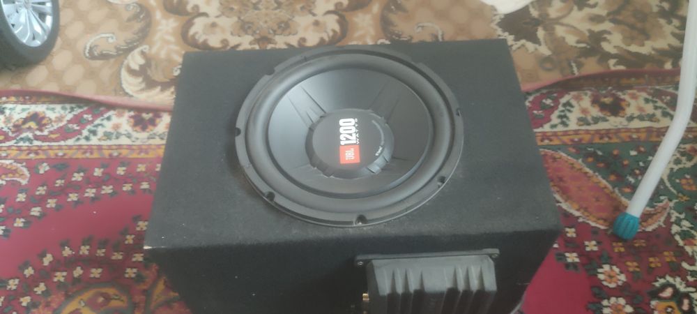 Продам Буффер с усилителям Buffer J.B.L 1200 sony 500W useliter bilan