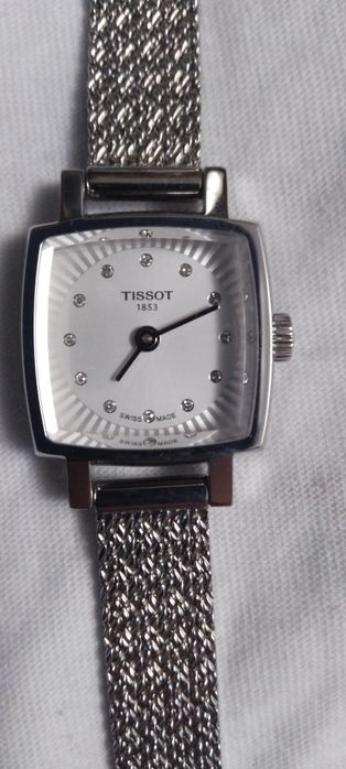 Жен часы Tissot Lovely Square