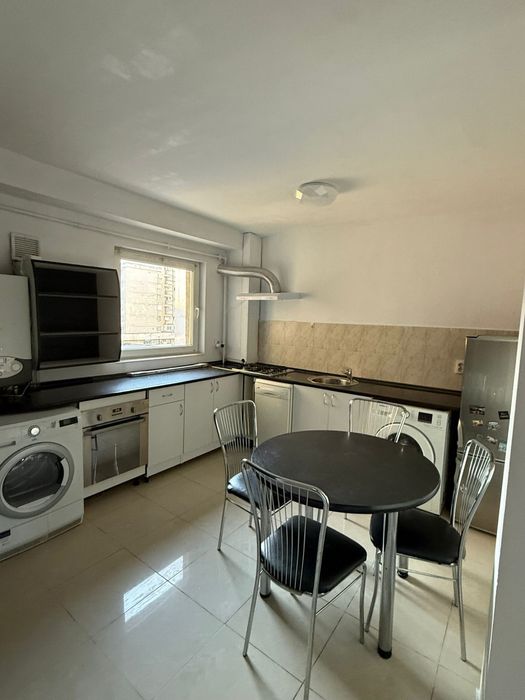 Inchiriez apartament 3 camere Teodor Mihali 2