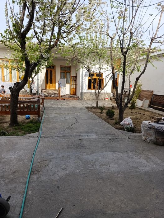 Sroʻchniy Chilonzorda hovli sotiladi