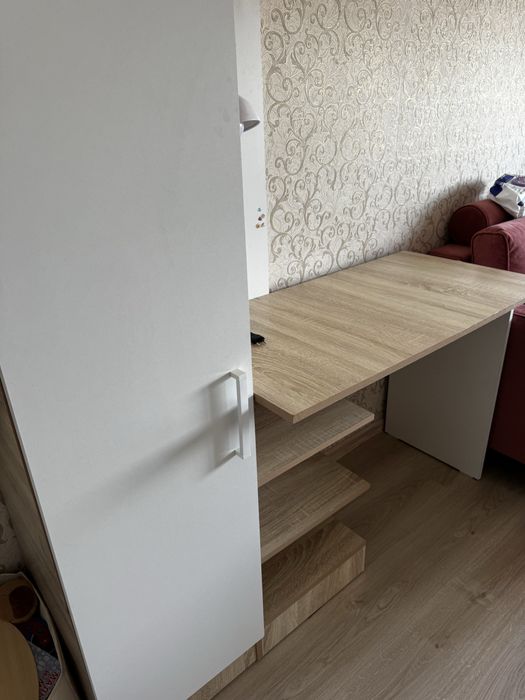 Стол для учебы,