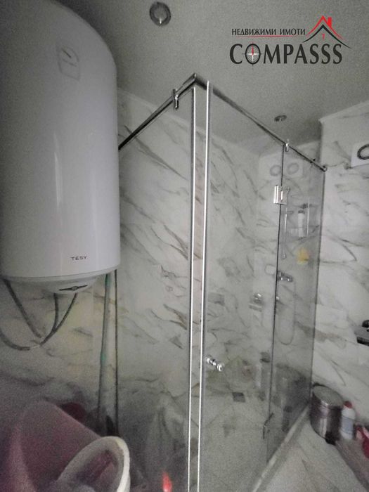 Продава се Тристаен апартамент в Добрич, Строител - 90 кв.м за 794 €/кв.м - Снимка #11