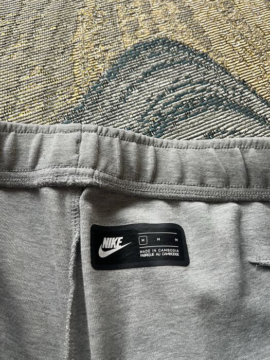 NIKE Tech Fleece : размер М / Оригинал