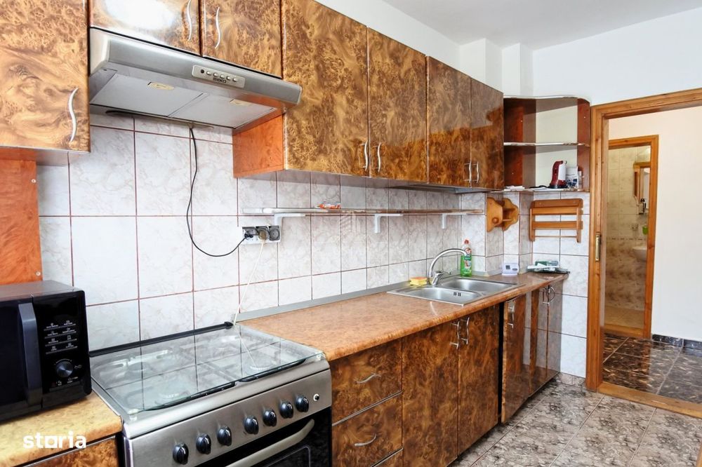 Apartament 3 camere decomandate – Etaj 1, Str. Energiei