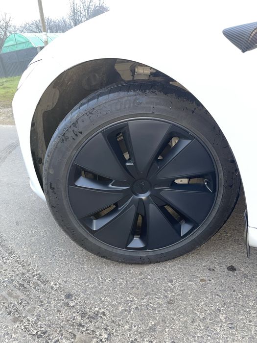 Autoturism Tesla model 3