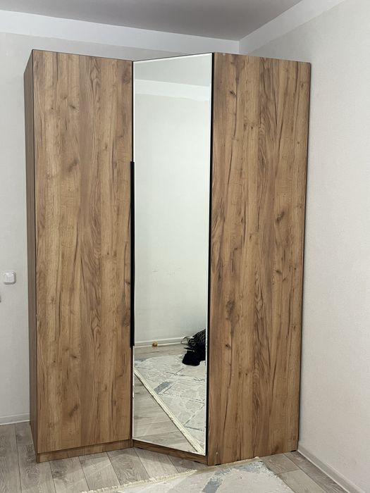 Продается угловой шкаф