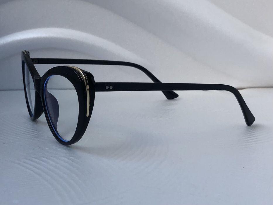 Прозрачни дамски очила за компютър