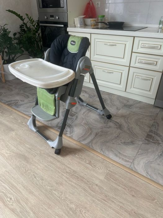 Продам стульчик для кормления