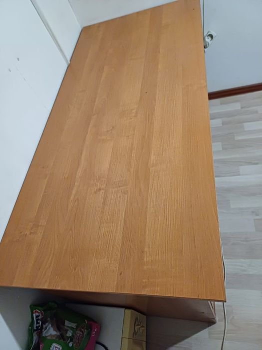 Офисный стол с тумбочкой