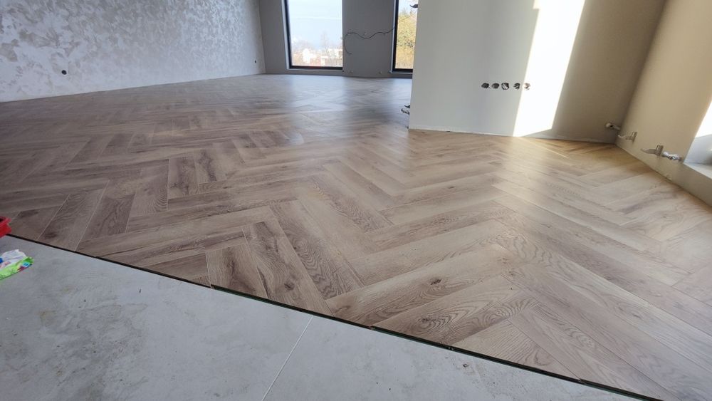 Монтаж на ламиниран ПАРКЕТ, SPC  рибена кост, шаврон