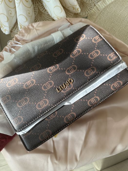 Liu jo чанта с плюшен аксесоар