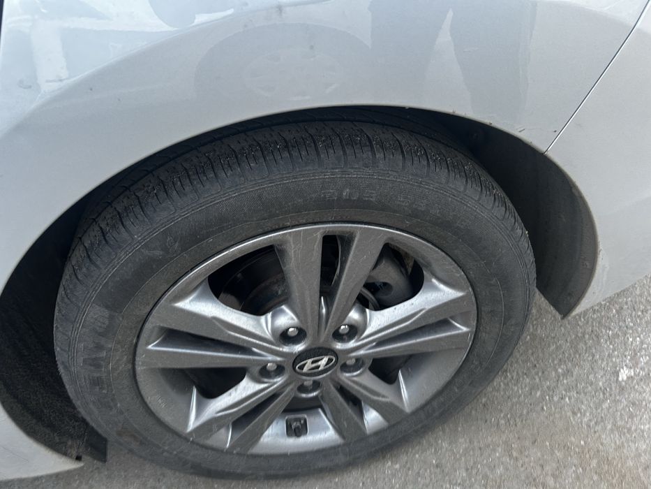 Продам шиный хорошем состоянии