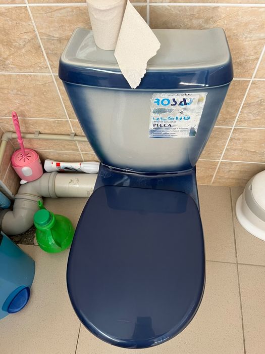 Продается (2шт) туалета Б/У