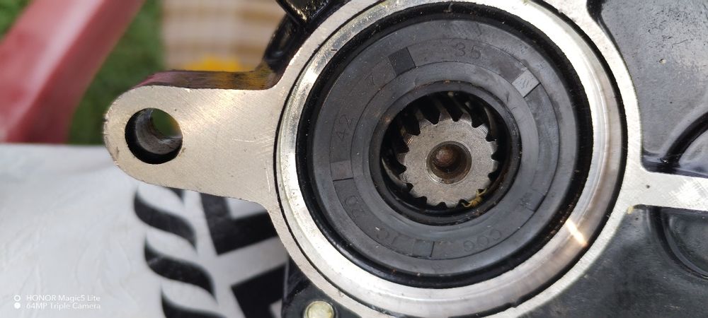 Vând motor triciclu mașina electrica 2000w  60v produsele sunt noi am și facura