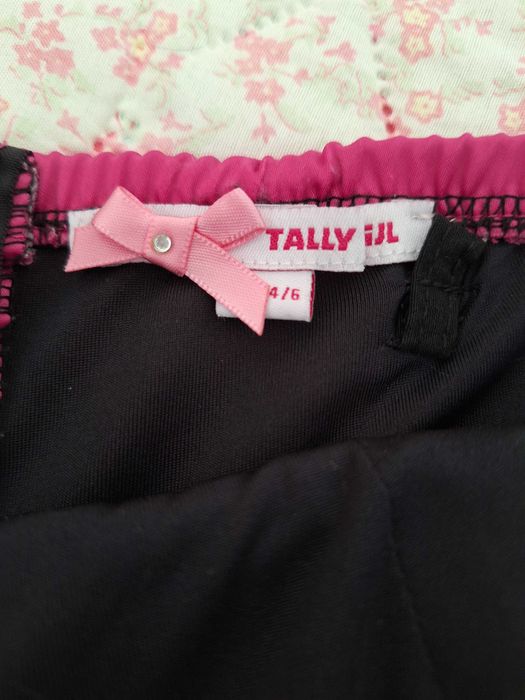 Кокетна рокля XS