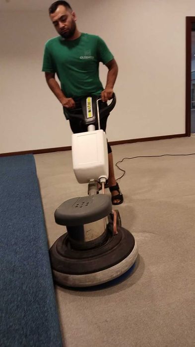 Химчистка диванов, кресел, стульев. Индивидуальные бонусы и скидки.